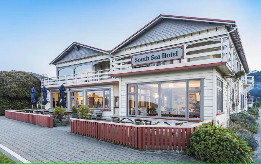 South Sea Hotel - Stewart Island Half-moon Bay Kültér fotó